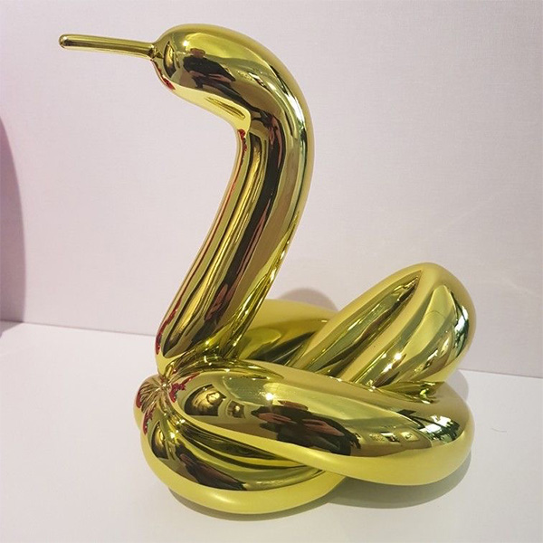 Balloon Dog Sculpture